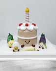 Jellycat Amuseable Cake 4 Inch (with 6 fondant figures)