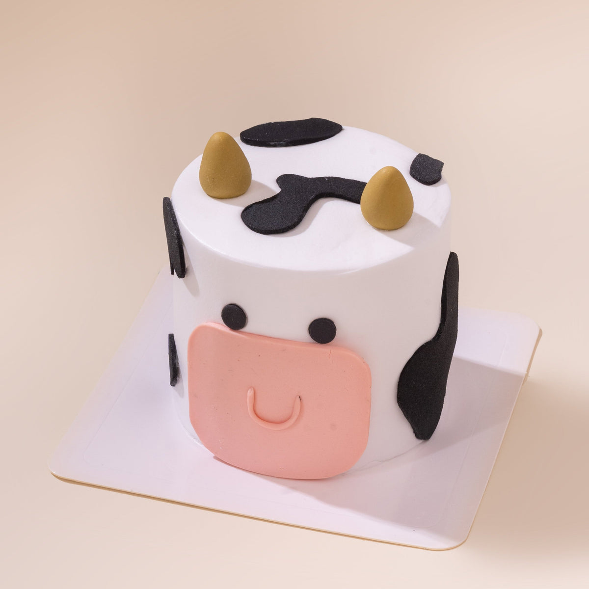 Moo Moo Cow Cartoon Design Cake 3-Inch | Same-Day Delivery | Perfect ...